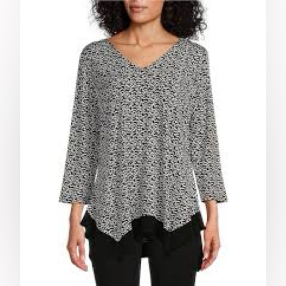 310. NWT Slim Factor by Investments Scrolling Ikat V-Neck 3/4 Handkerchief Hem - Picture 13 of 13